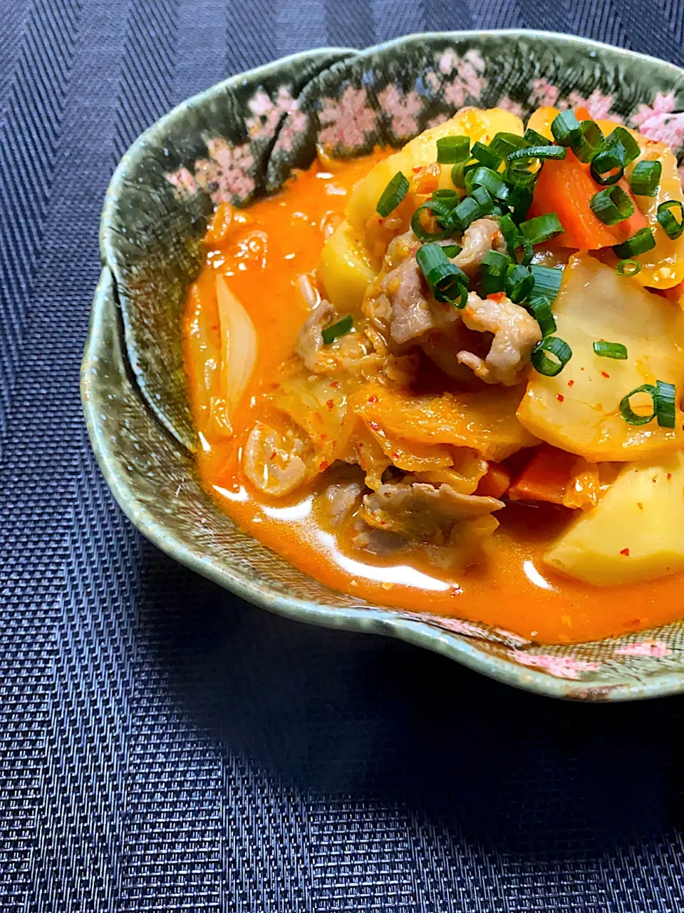 韓国風肉じゃが🇰🇷〜いつもは砂糖を使いますが、今日は新玉ねぎと糀甘酒の甘味で〜|acoさん