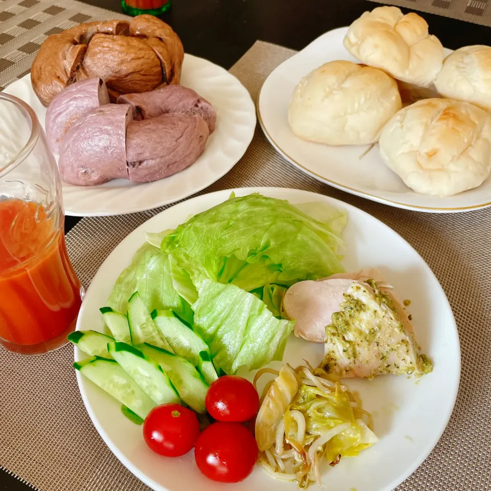 Snapdishの料理写真:鶏胸肉塩麹漬け焼き|Mikaさん