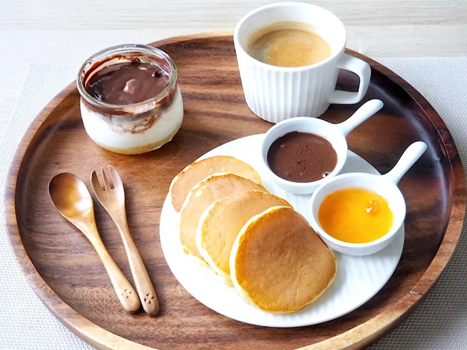 Pancakes with nutella & orange jam, Chocolate & orange yoghurt|Misstyさん