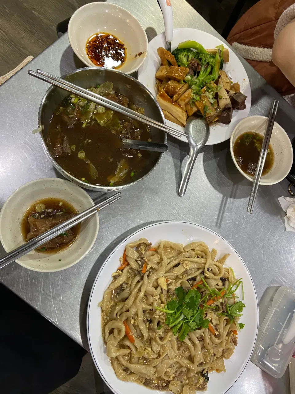 Snapdishの料理写真:牛肉半筋半肉湯|Allen Yangさん