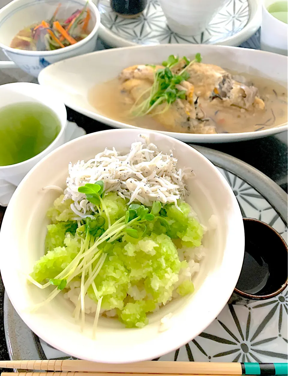 三浦野菜　青首大根のおろししらす丼|シュトママさん