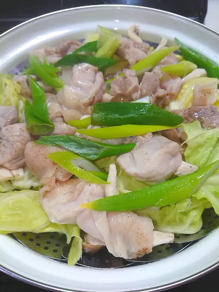 キャベツと鶏肉の蒸し鍋|食事メモメモさん