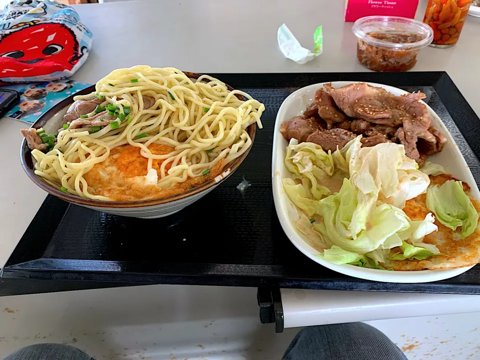 🌈石垣島・港売店🌈生姜焼き定食&八重山すば|dabasyuさん