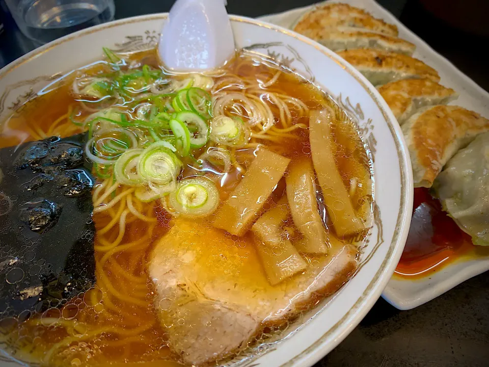 宝明楼さんのラーメンと餃子(^-^)|ひーちゃんさん