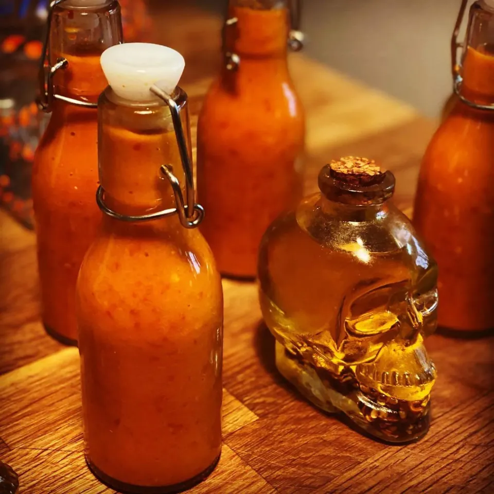 Hot Pepper Sauce Homemade fresh Peppers I have been marinating for 2 months super hot 🥵 #hotsauce #pepper #sauce #homemade|Emanuel Hayashiさん