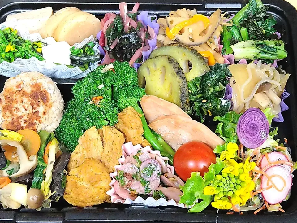 ヴィーガン炭水化物フリー弁当♪まるカフェティッピ☆大分|亜依さん