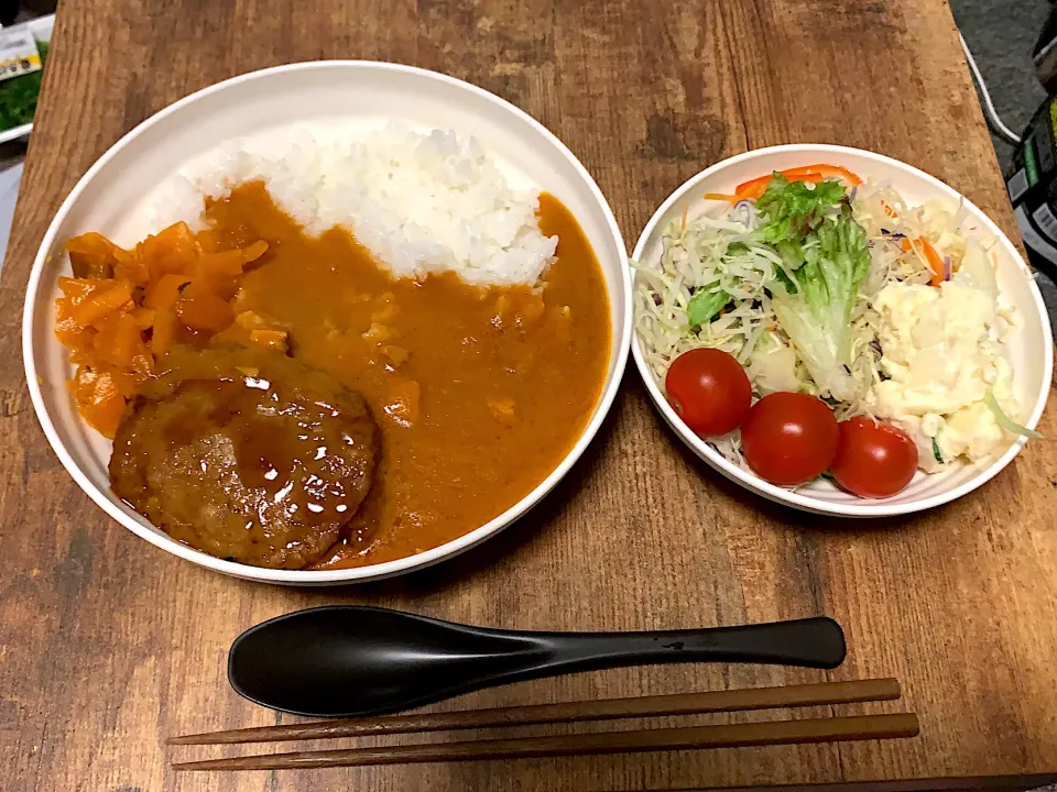 バターチキンカレー、サラダ付き|Kiyoshi Miuraさん