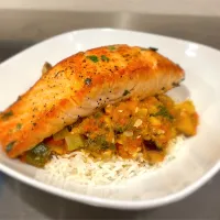 Snapdishの料理写真:Ratatouille and pan seared salmon|jeffさん