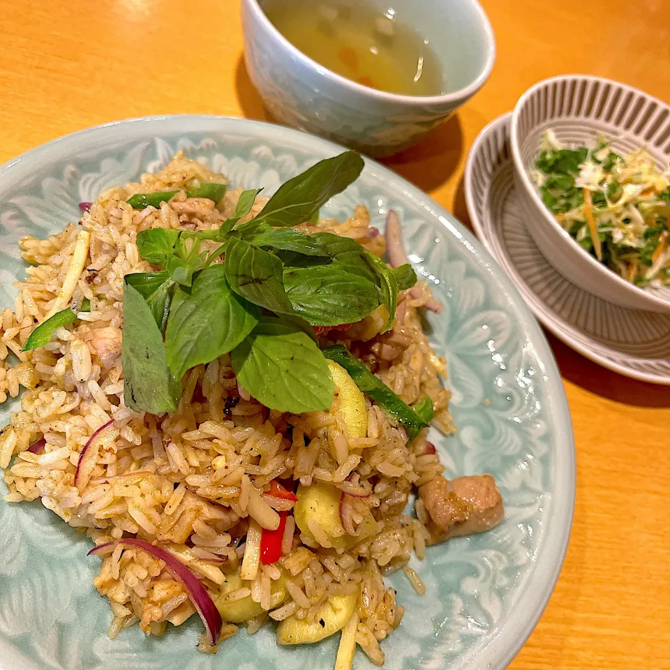 Snapdishの料理写真:グリーンカレーのタイ炒飯@月島 源平(月島)|塩豚骨さん