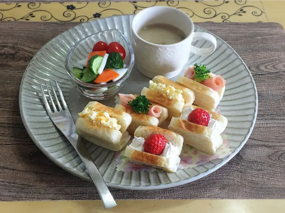 ミニ食パンでサンドイッチ～ランチ|チムニーさん