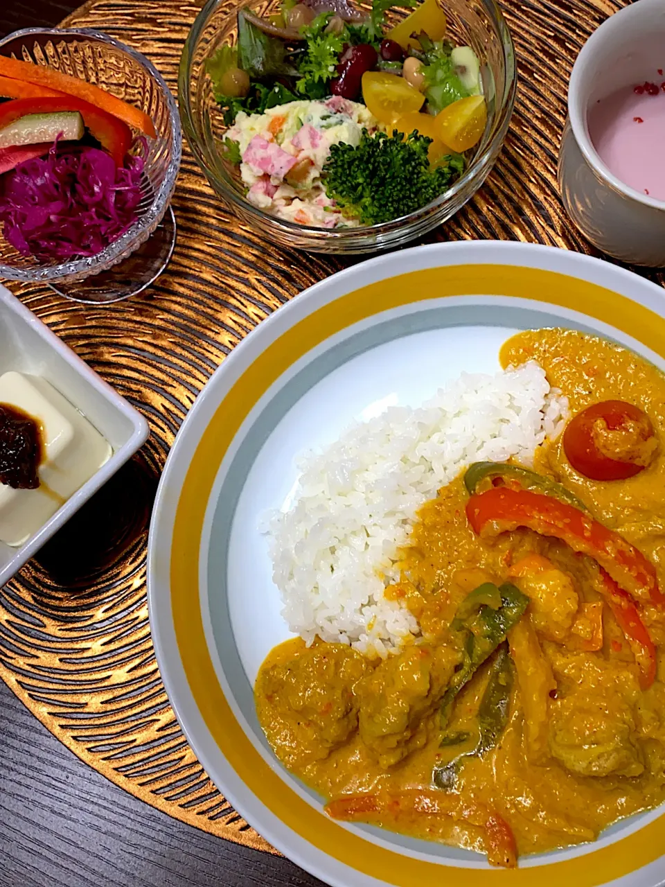 Snapdishの料理写真:🥥ココナッツチキンカレー🍛|minaさん