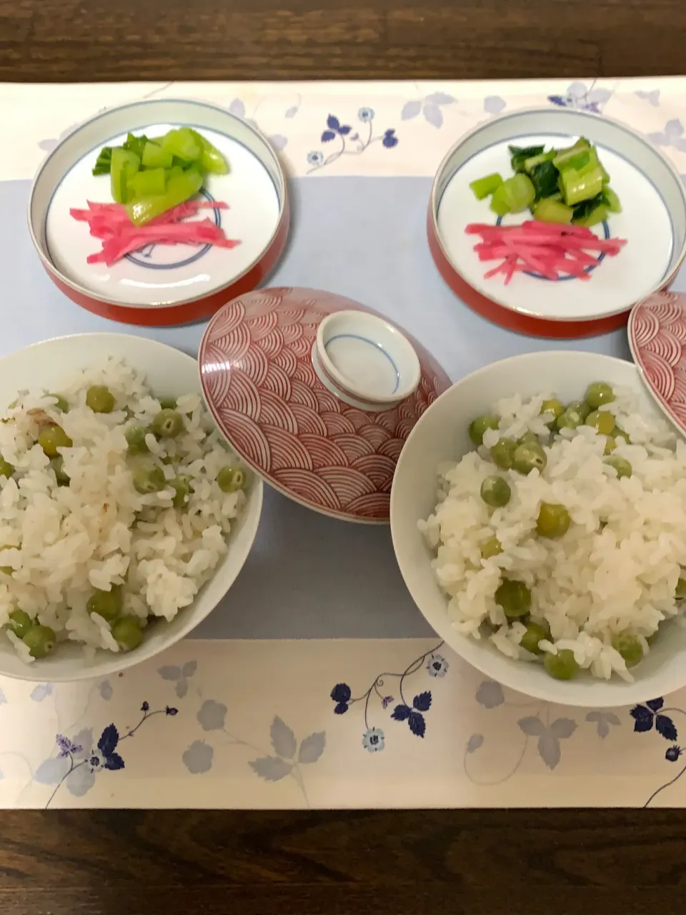 土鍋で炊いた豆ご飯は、それだけでご馳走です❣️|tamemitiさん