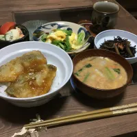 Snapdishの料理写真:久しぶりのまとも夕ごはん|Namiko Kanoyaさん