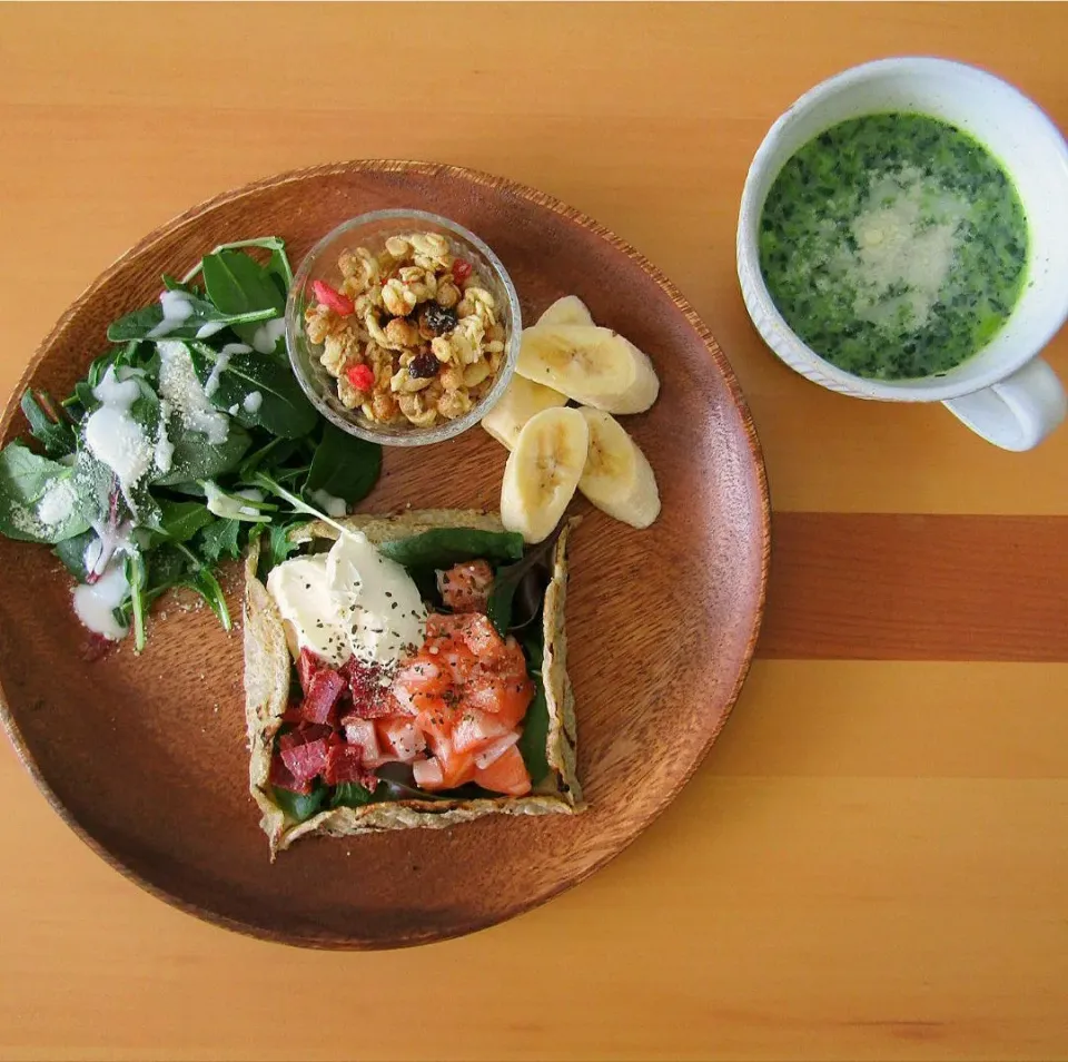 Snapdishの料理写真:朝食プレート(そば粉のガレット)|noooさん