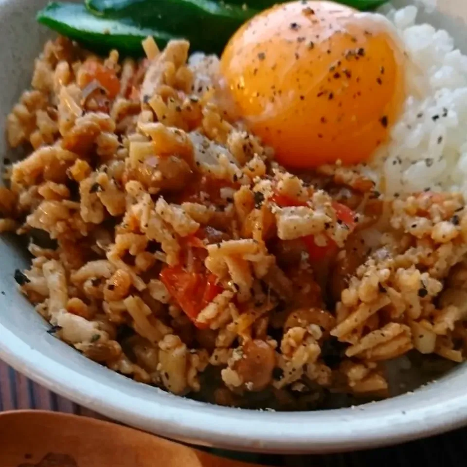 トマト入り🍅スパイシー納豆そぼろ|とだともさん