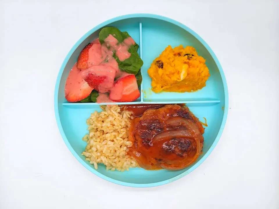 Hamburg Steak, Spinach Strawberry Salad, Squash Salad|Sangyiさん