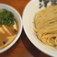 Snapdishの料理写真:炙りサーモンきのこつけ麺|あわさん