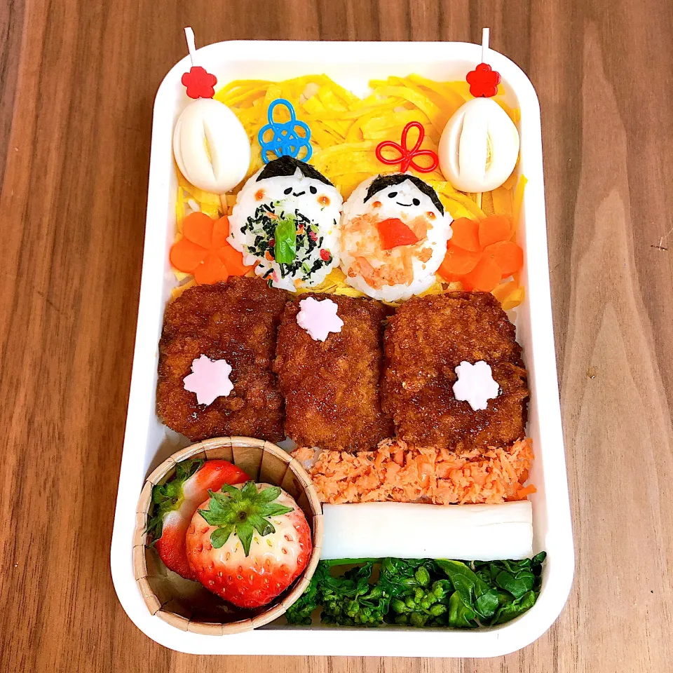 Snapdishの料理写真:ひなまつり弁当2021|emichococo625さん