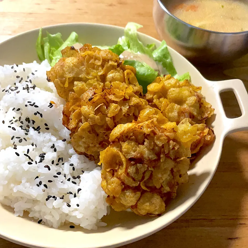 鶏ひき肉のコーンフレーク揚げ|gohan♡さん