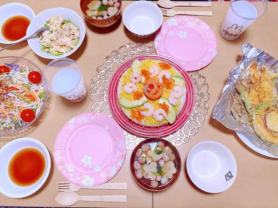 Snapdishの料理写真:ひな祭りご飯🎎🌸|まゆさん