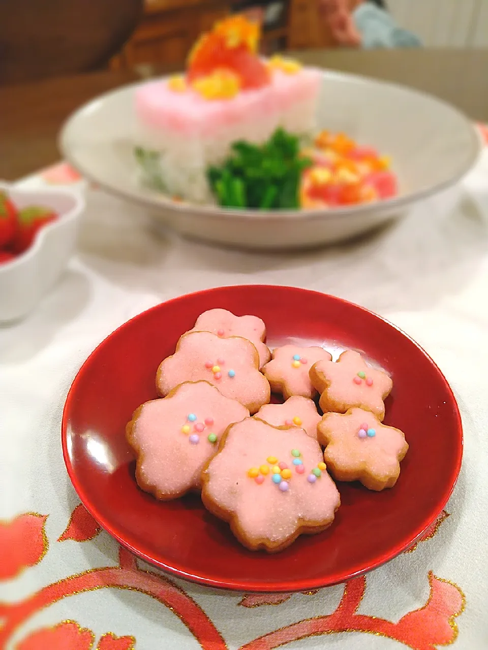 ぽき。さんの料理 袋でモミモミ簡単♡ブサイくまのはちみつクッキー。 ひな祭りバージョン🎎|まめころさん