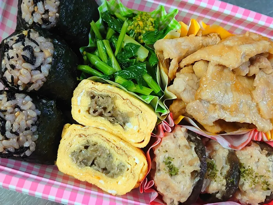 3月4日のお弁当
・玄米と五穀米のひじきご飯
・豚の生姜焼き
・卵焼き(牛ごぼう)
・しいたけの肉詰め(つくねバージョン)
・菜の花のカラシ和え|acoさん