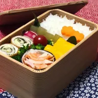 Snapdishの料理写真:ささみ紫蘇チーズロールカツ弁当|もみじさん