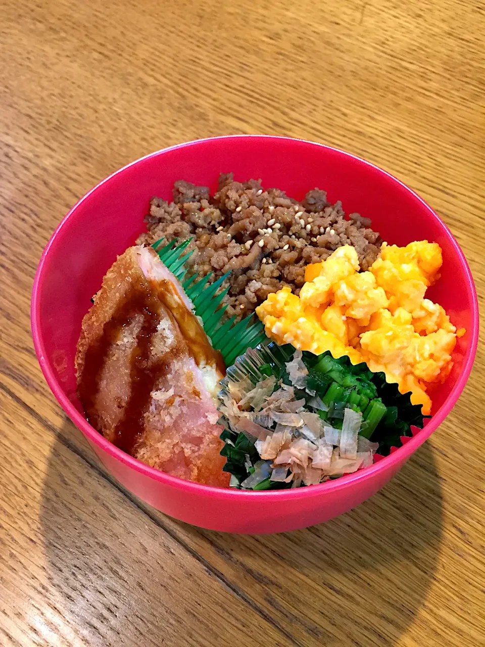 今年度ラスト弁当  そぼろ丼|まつださんさん