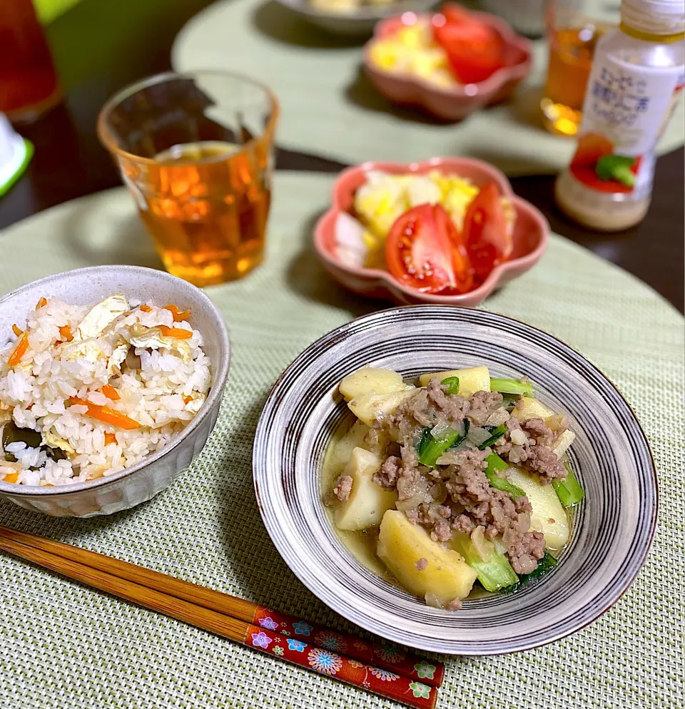 じゃがいもそぼろ煮　昆布の炊き込みご飯|ちぐあささん