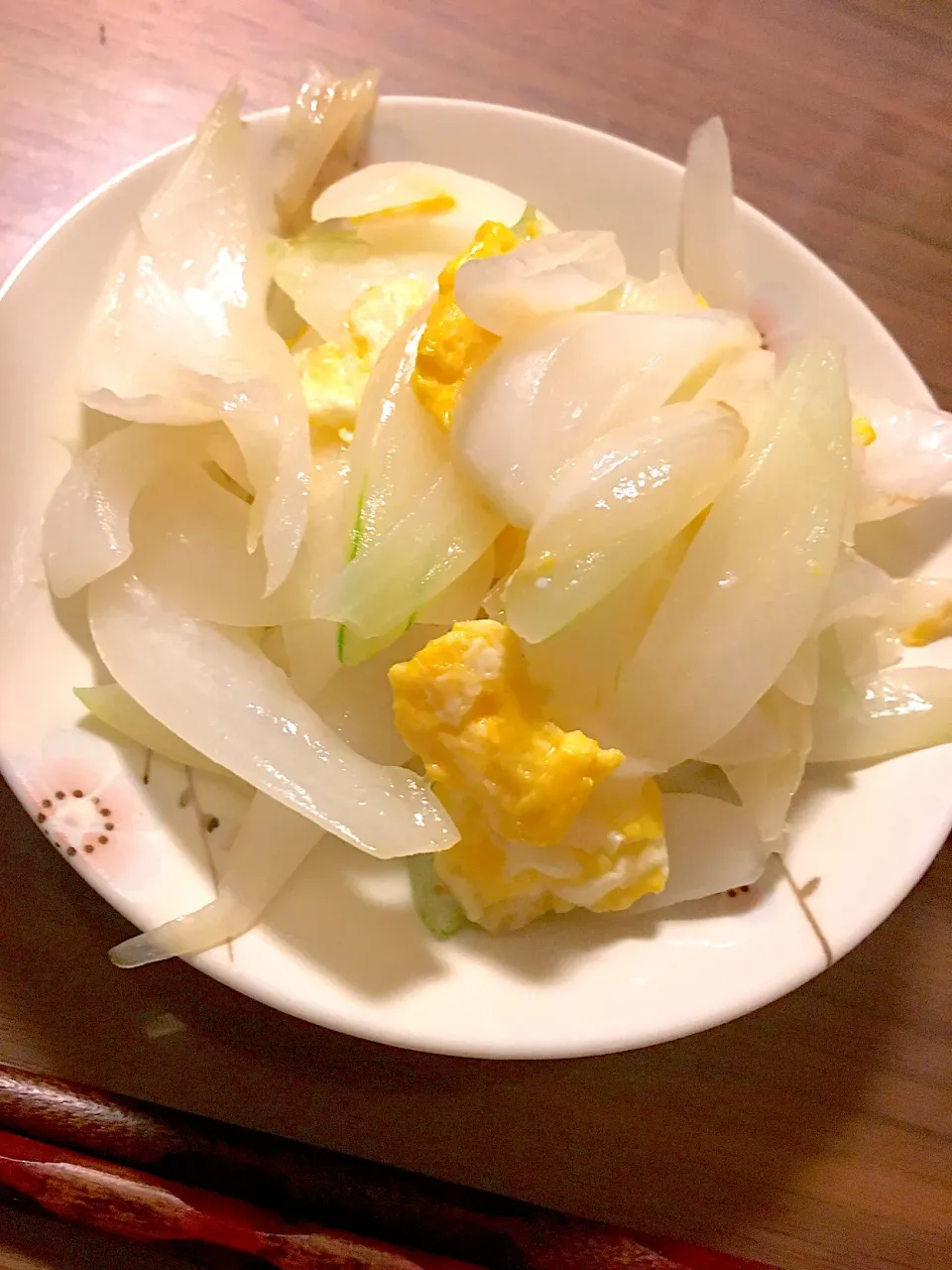 新玉ねぎと卵の炒め物|にゃふてんさん