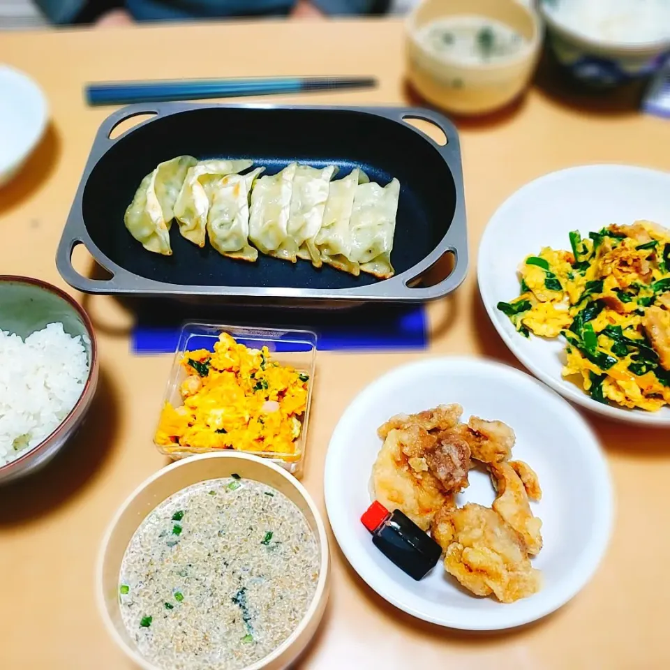 Snapdishの料理写真:ぎょうざ屋さんの餃子|early tasteさん