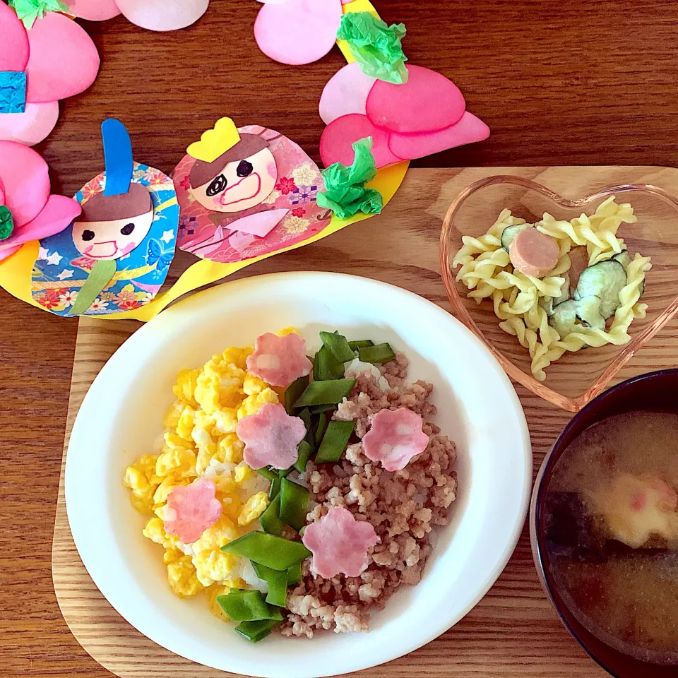 Snapdishの料理写真:三色丼🌸|SALLYさん