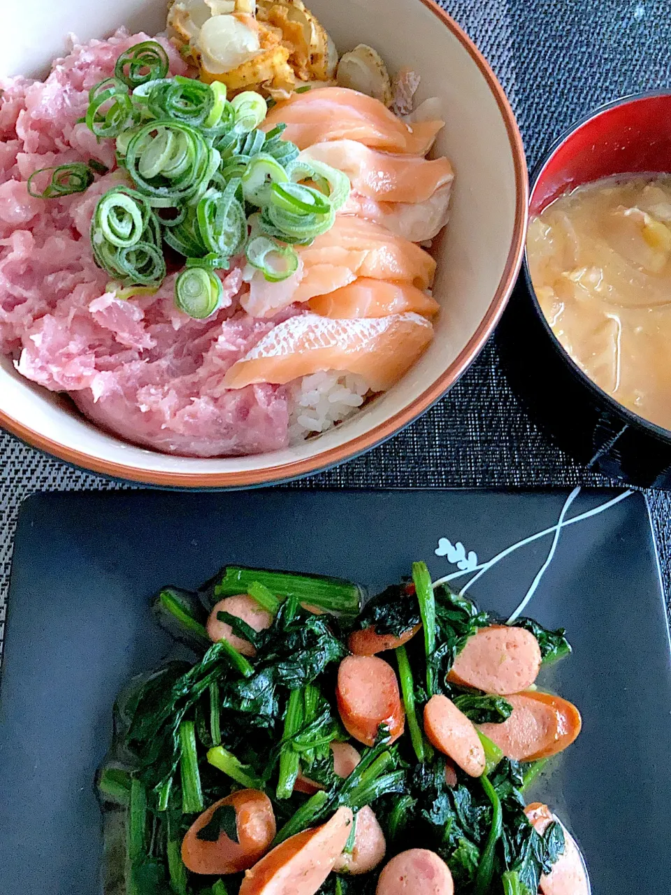 Snapdishの料理写真:うちごはん☆海鮮丼|KuMiさん