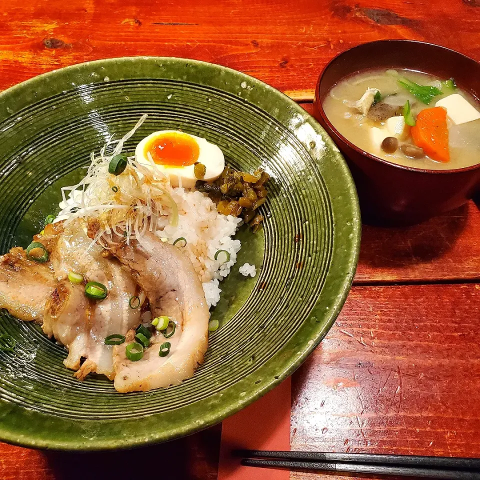 炙りチャーシュー丼|桜実さん