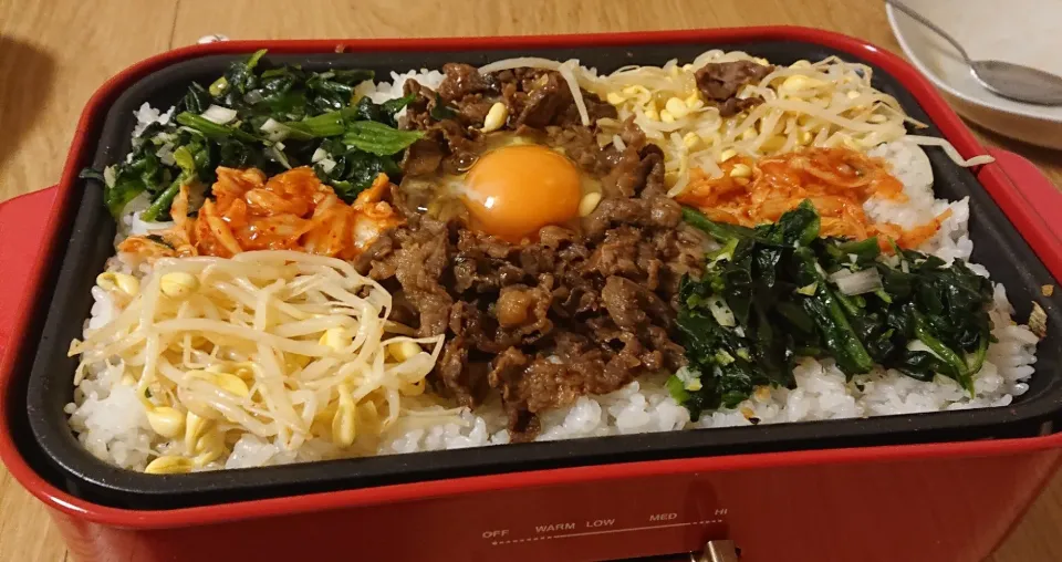 Snapdishの料理写真:*なごみ*さんのホットプレートで簡単！ビビンバ #楽天レシピ|楽天レシピさん