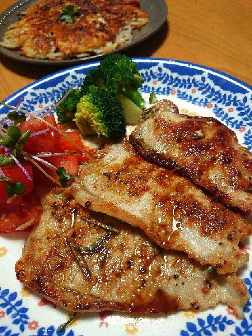 Snapdishの料理写真:生姜焼き用のお肉で豚肉のバルサミコソース|よしみさん