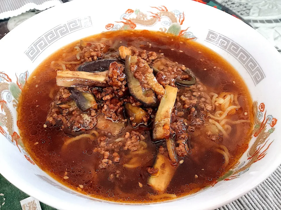 麻婆茄子ラーメン🍜😋|アライさんさん