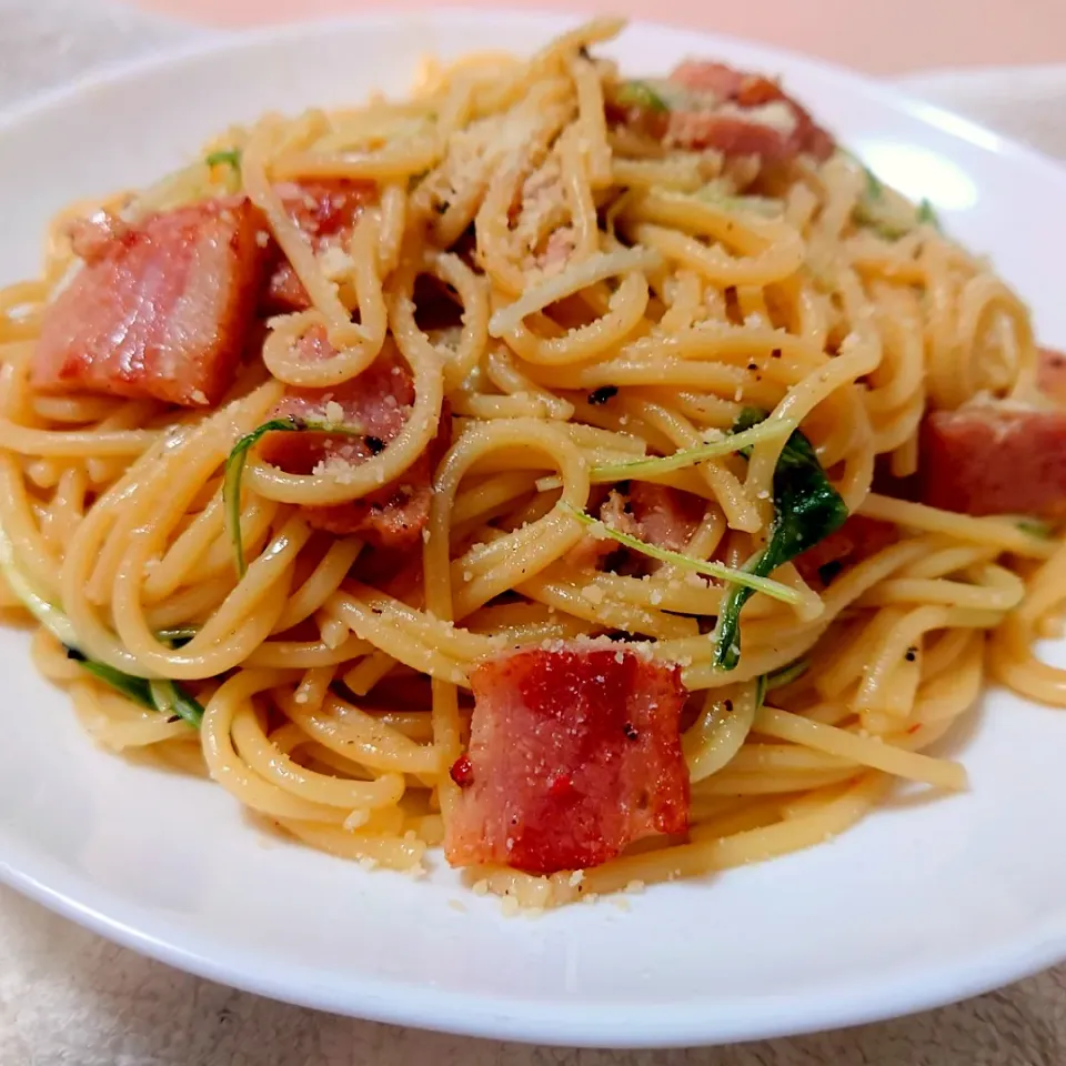 ベーコンと水菜のパスタ🍝|りくれんさん