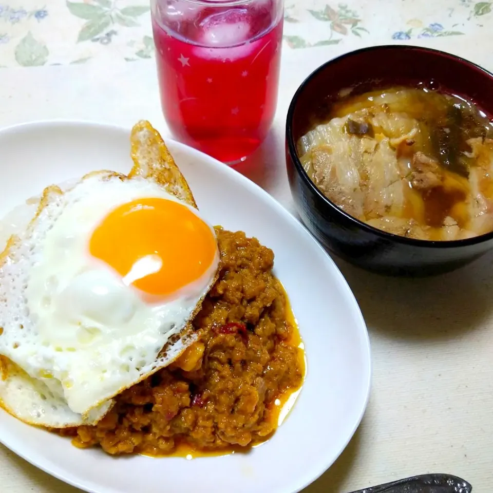 無印のガパオに目玉焼き添え|うたかた。さん