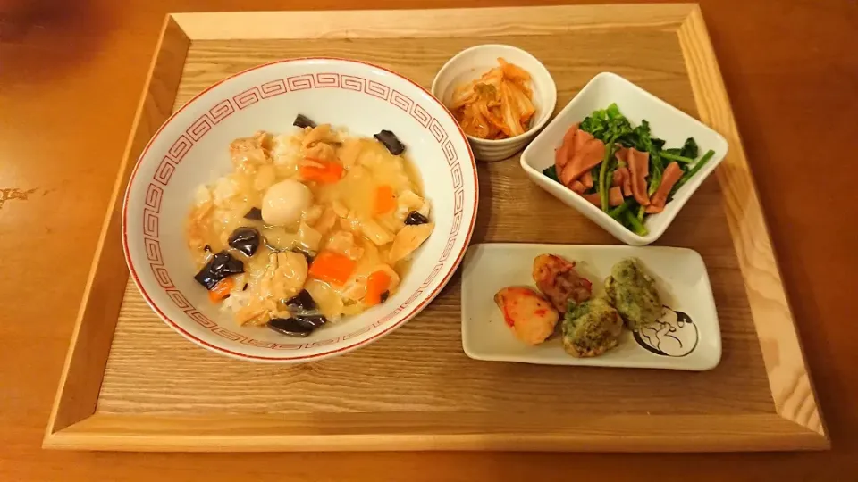 ☆中華丼
☆竹輪天
☆茎ブロッコリーとソーセージの炒め物
☆キムチ|chikakoさん