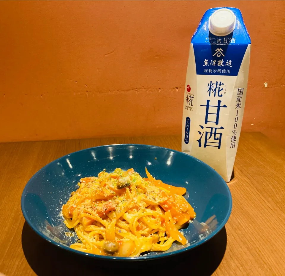 Snapdishの料理写真:甘酒トマトソースパスタ|KOHTAさん