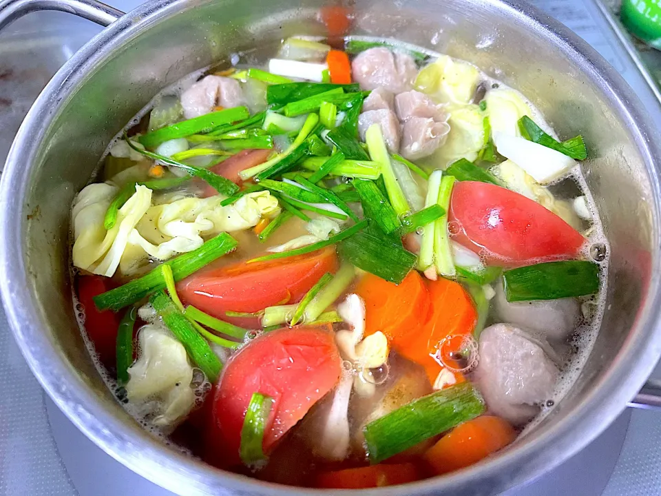 Snapdishの料理写真:Sup bakso|yeni kartikasariさん