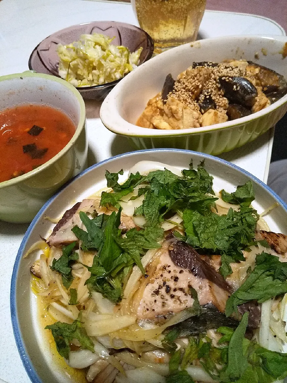 今日の晩御飯
※鰹のタタキアレンジ
※豆腐と茄子のごま味噌炒め
※酢キャベツ
※トマトスープ
※ハイボール|れあMIXさん