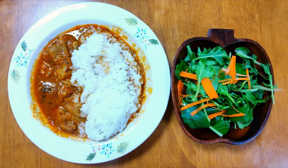 ３月1日　カレー　サラダ|いもこ。さん