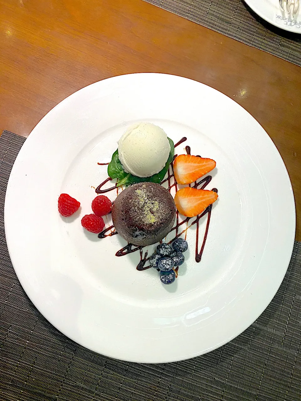 Dark chocolate molten cake|skyblueさん