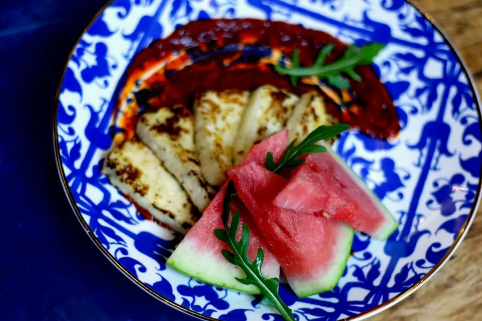 Halomi salad with watermelon|Yashstoriesさん