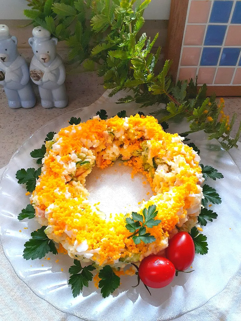 はなちゃん🌼さんの料理 ✲︎ミモザリースサラダ🌼🌼|fumfumさん