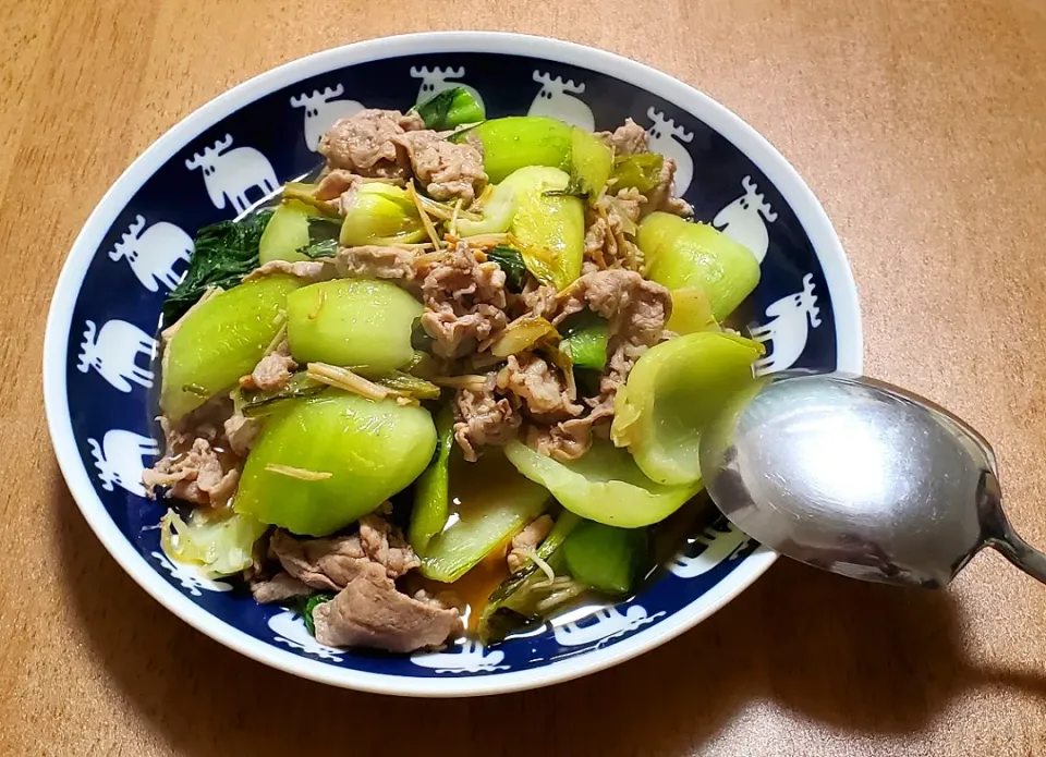 Snapdishの料理写真:豚肉とチンゲン菜とえのき茸の柚子胡椒昆布ぽん酢炒め|ナナさん