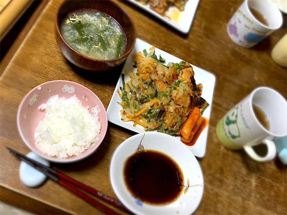 ヤンニョムポークチヂミ・トッポギ・韮かき卵汁・ご飯|ちびろ菌さん