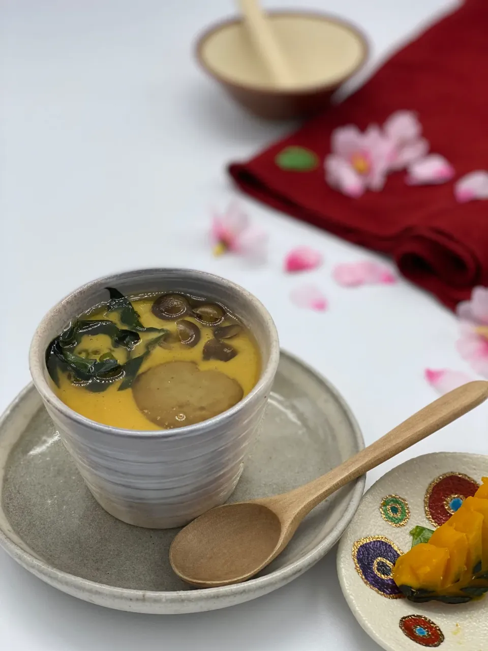 Snapdishの料理写真:手作り胡麻豆腐茶碗蒸し銀餡かけ|エンばんさん